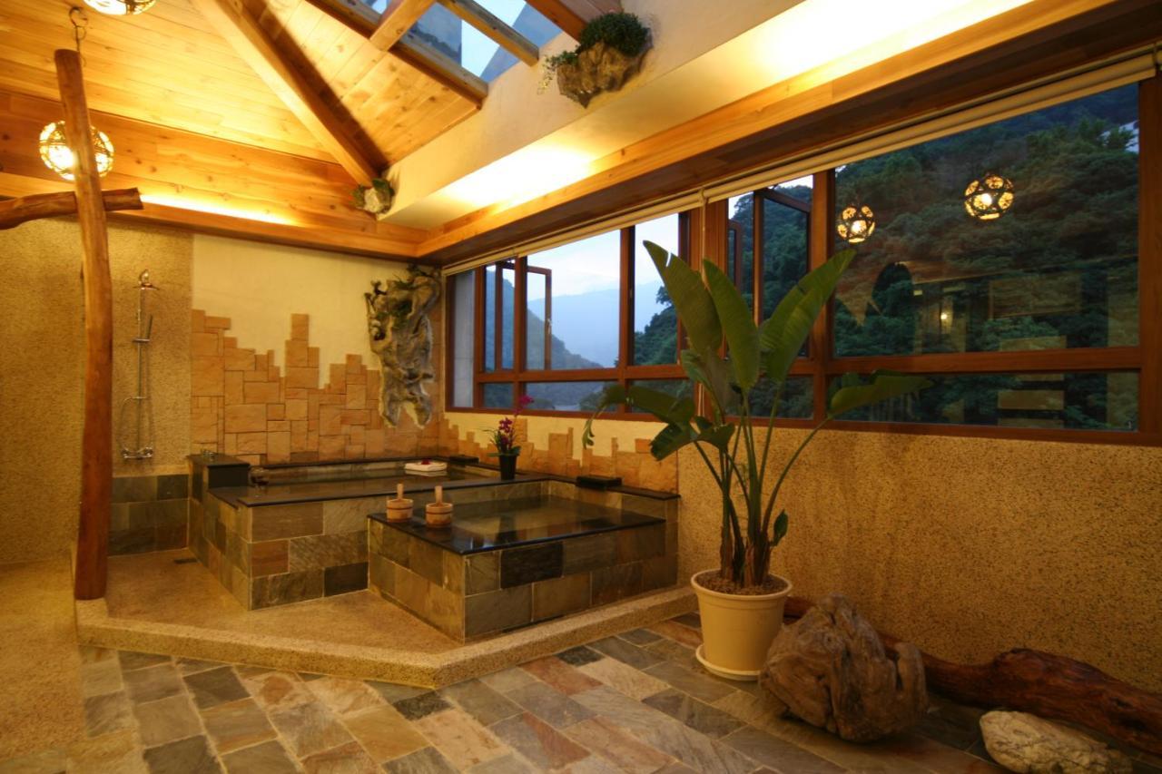 Chief Villa Hot Spring Resort Ренай Екстериор снимка