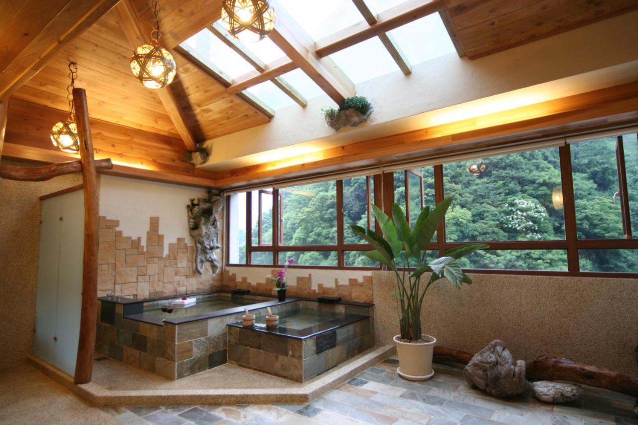Chief Villa Hot Spring Resort Ренай Екстериор снимка